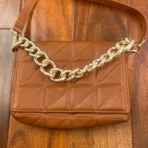 Urban Expressions Alani Quilted Crossbody